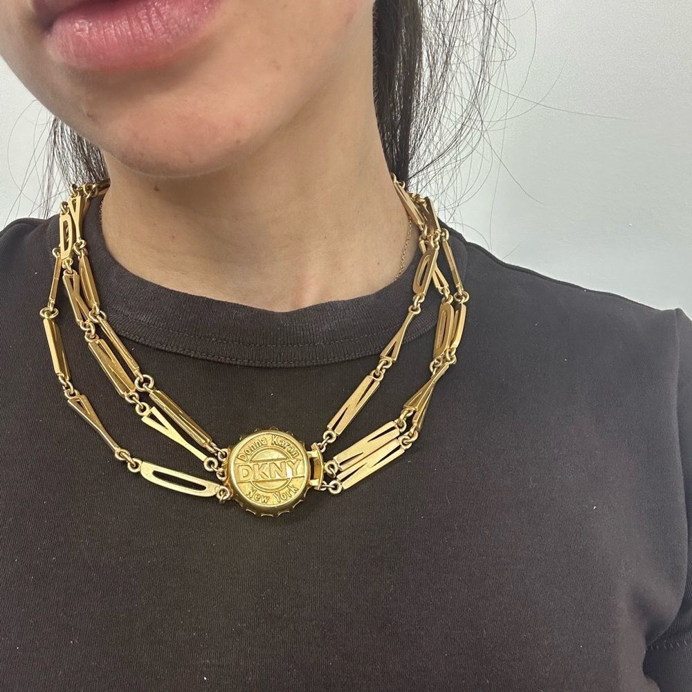 Vintage DKNY 80’s RARE Bottle Cap Layered Necklace Gold Tone - Picture 10 of 13